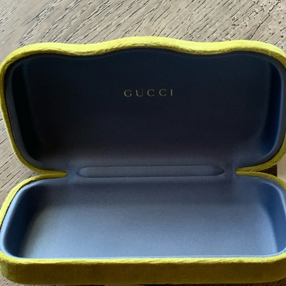 Diff Eyewear Leopard Print Sunglasses w/ Gucci Case